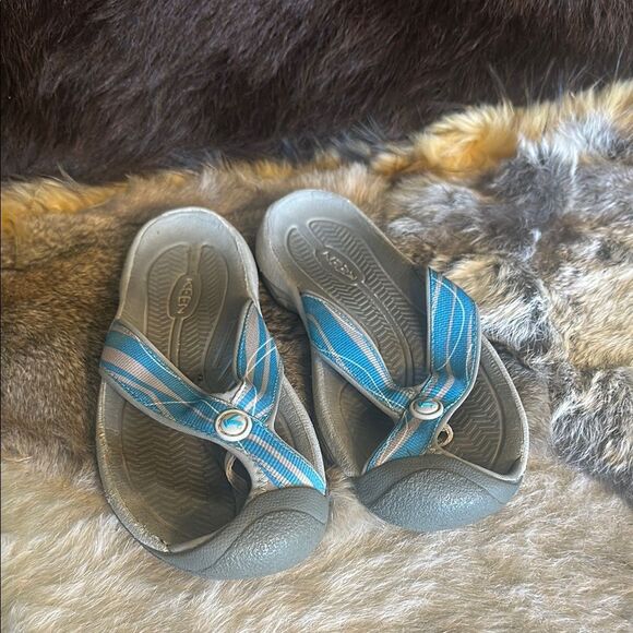 Keen Women's Blue and Gray Sandals 8.5 (BK1) - Picture 1 of 5